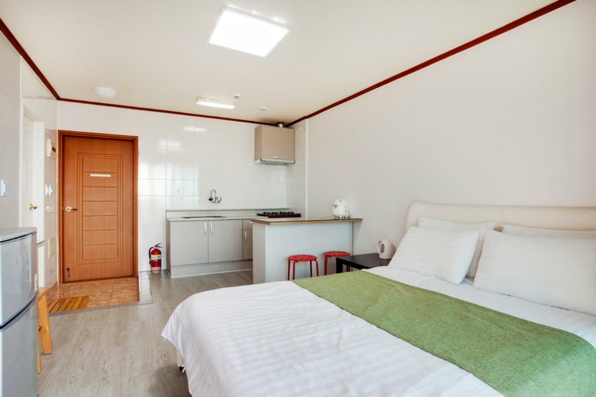 Jeju Mabin & Le Mabin Pension מראה חיצוני תמונה